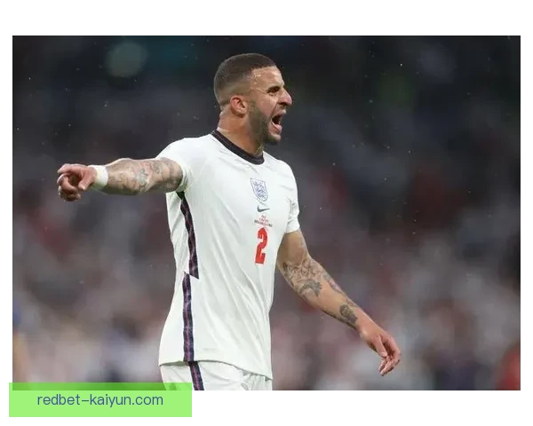 沃克持续提升表现，成为曼城战术体系中的关键球员