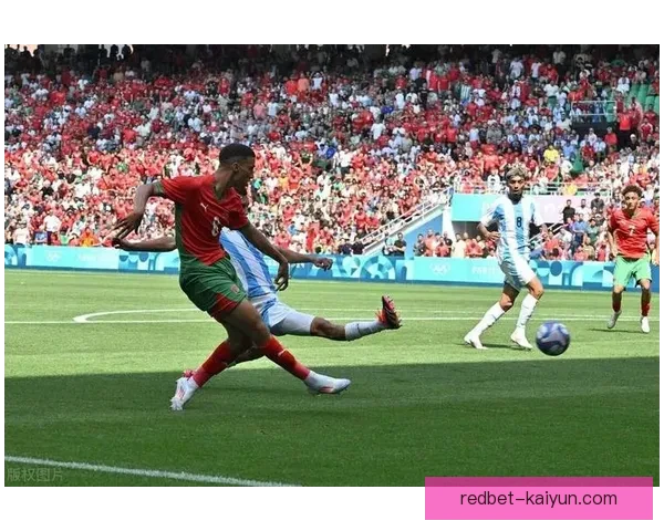 斯卡洛尼战术适配世界杯状态回暖，期待阿根廷在赛事中的表现提升