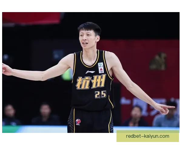 越南队阮进灵状态回暖，速度和表现值得关注